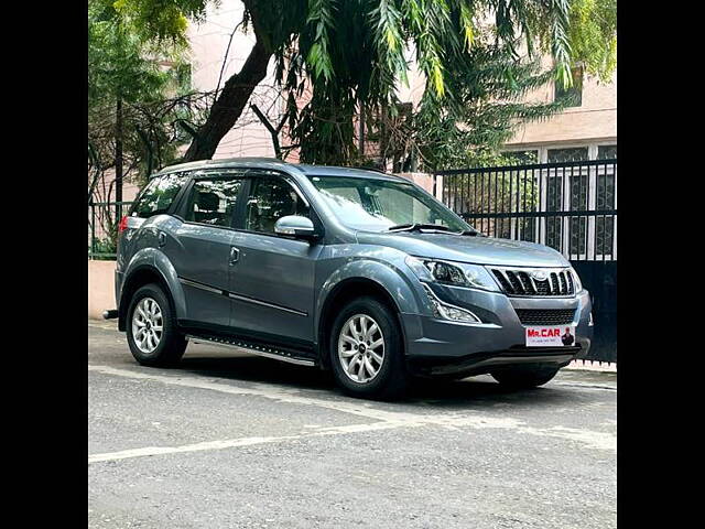 Used Mahindra XUV500 W9 [2018-2020] in Delhi