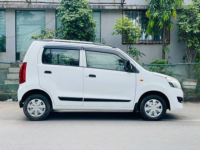 Used Maruti Suzuki Wagon R 1.0 [2010-2013] LXi in Surat