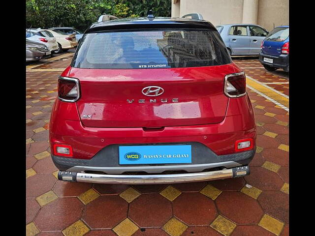 Used Hyundai Venue [2019-2022] SX 1.5 CRDi Dual Tone [2020-2020] in Mumbai