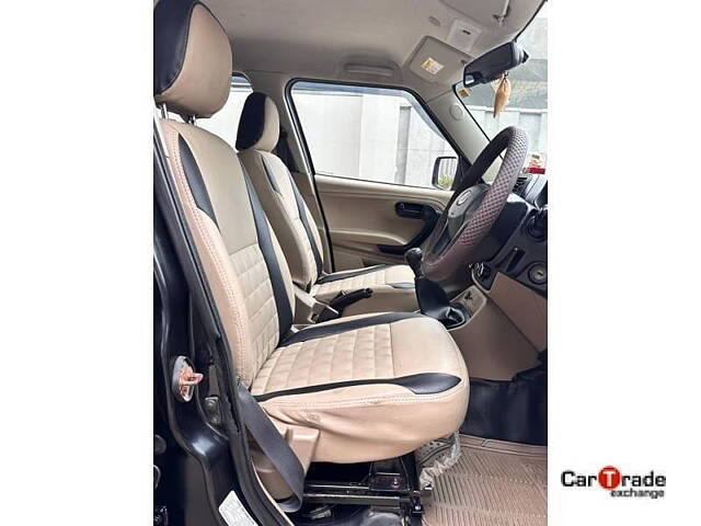 Used Mahindra TUV300 [2015-2019] T6 Plus in Nashik