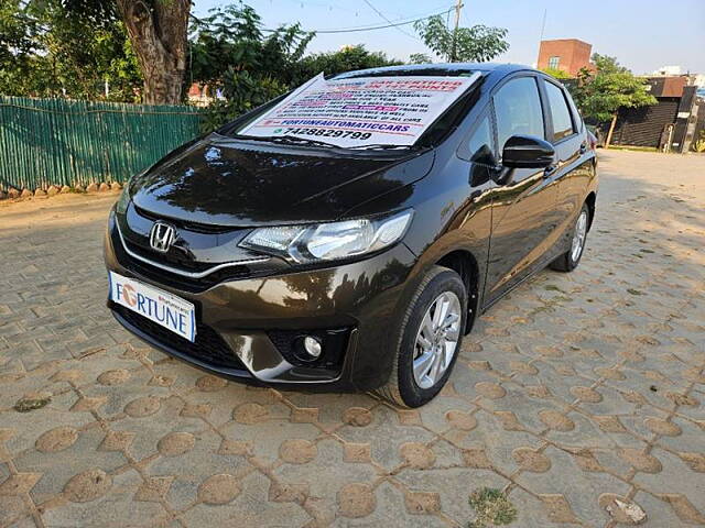 Used 2016 Honda Jazz in Delhi