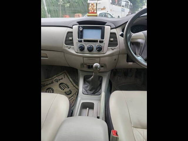 Used Toyota Innova [2013-2014] 2.5 GX 8 STR BS-III in Mumbai