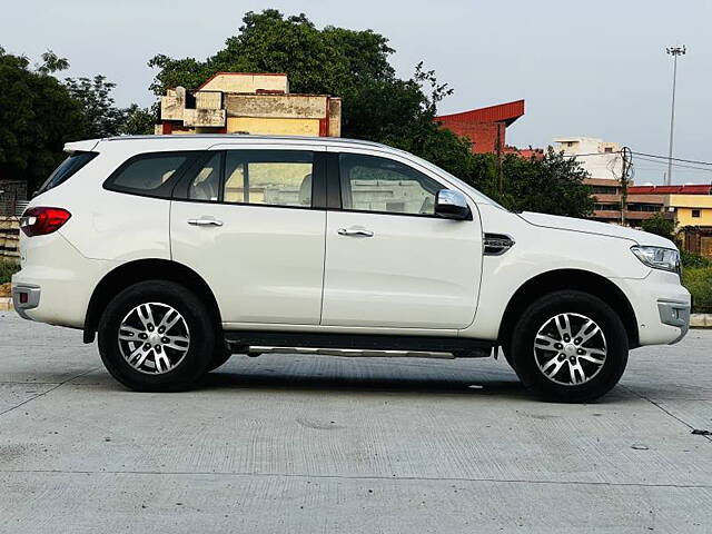 Used Ford Endeavour [2016-2019] Titanium 3.2 4x4 AT in Lucknow