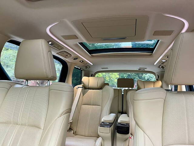 Used Toyota Vellfire VIP – Executive Lounge in Delhi