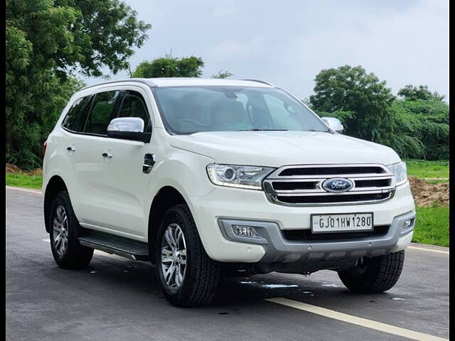 Used Ford Endeavour [2016-2019] Titanium 2.2 4x2 AT in Ahmedabad