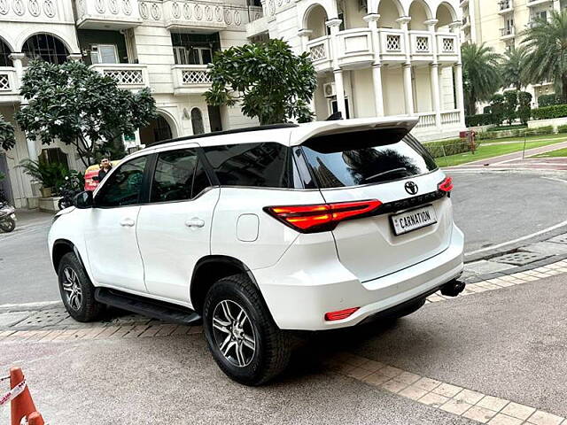 Used Toyota Fortuner 4X2 AT 2.8 Diesel in Delhi