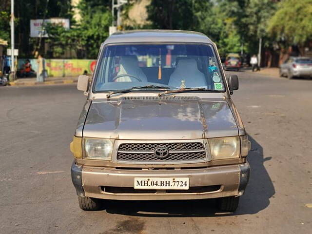 Used Toyota Qualis [2002-2004] GS G1 in Mumbai