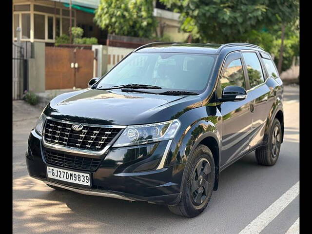 Used Mahindra XUV500 W7 [2018-2020] in Ahmedabad