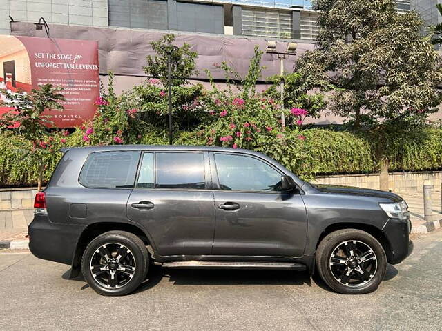 Used Toyota Land Cruiser [2009-2011] LC200 VX Premium 2 in Mumbai