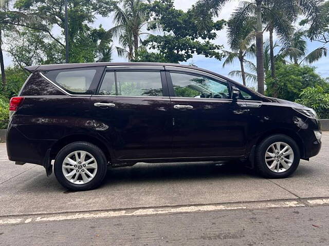 Used Toyota Innova Crysta [2016-2020] 2.4 G 8 STR [2016-2017] in Mumbai