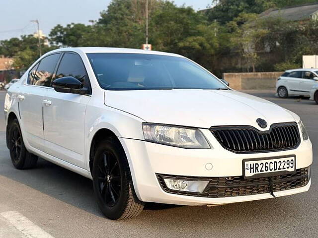 Used 2013 Skoda Octavia in Delhi