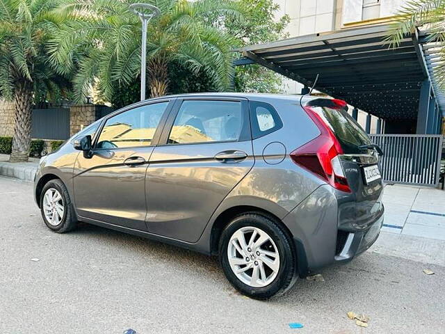 Used Honda Jazz [2015-2018] V Petrol in Delhi