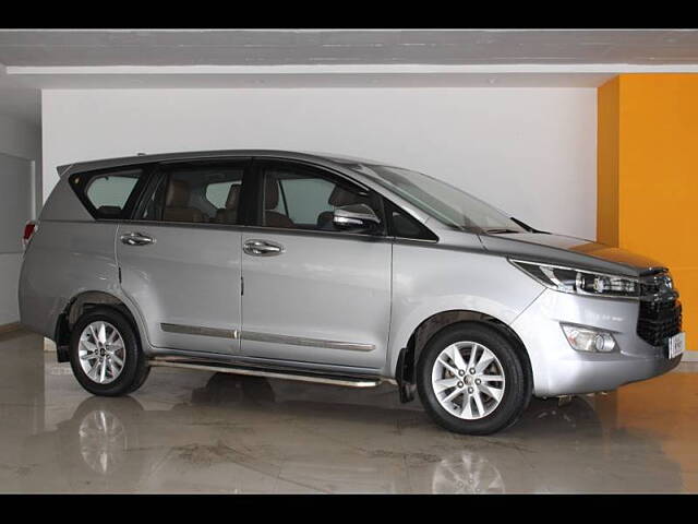 Used Toyota Innova Crysta [2016-2020] 2.4 V Diesel in Bangalore