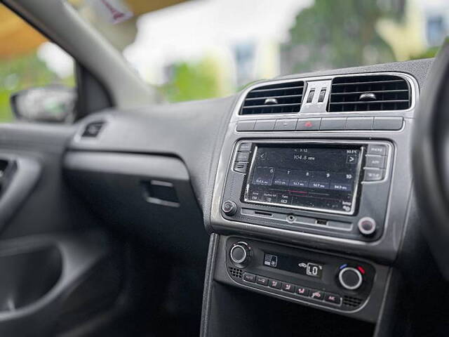 Used Volkswagen Polo [2016-2019] Highline1.0L (P) in Kolkata