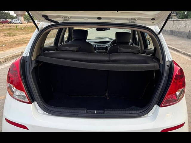 Used Hyundai i20 [2012-2014] Sportz (AT) 1.4 in Ahmedabad