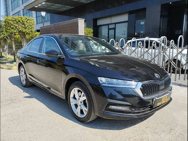 Used Skoda Octavia Style 2.0 in Delhi