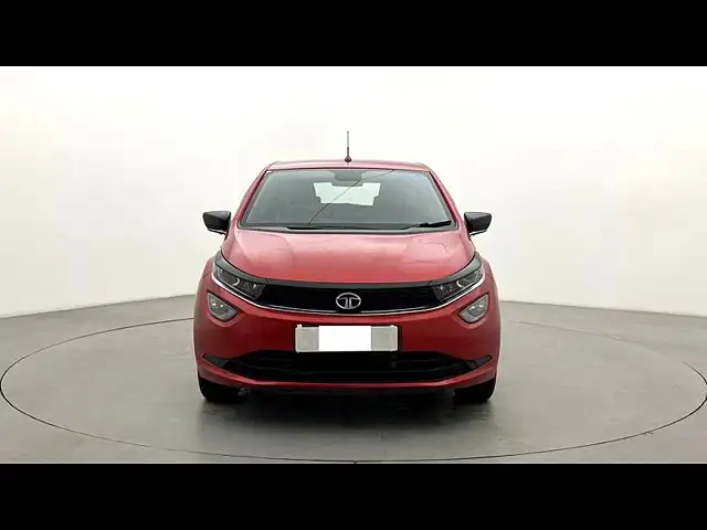 Used 2020 Tata Altroz in Delhi