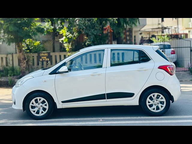 Used Hyundai Grand i10 [2013-2017] Magna 1.2 Kappa VTVT [2013-2016] in Ahmedabad