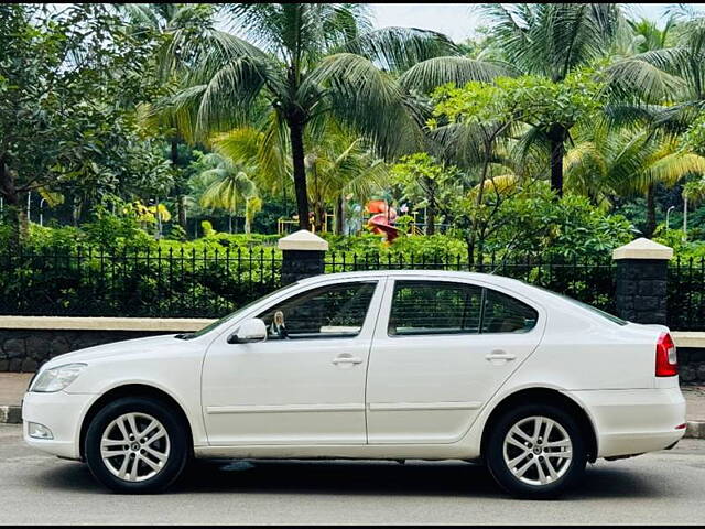 Used Skoda Laura Ambition 2.0 TDI CR AT in Mumbai