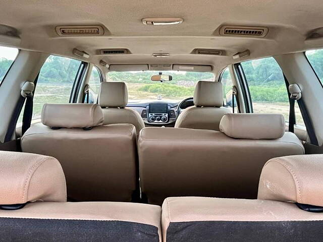 Used Toyota Innova [2015-2016] 2.5 GX BS IV 8 STR in Ahmedabad