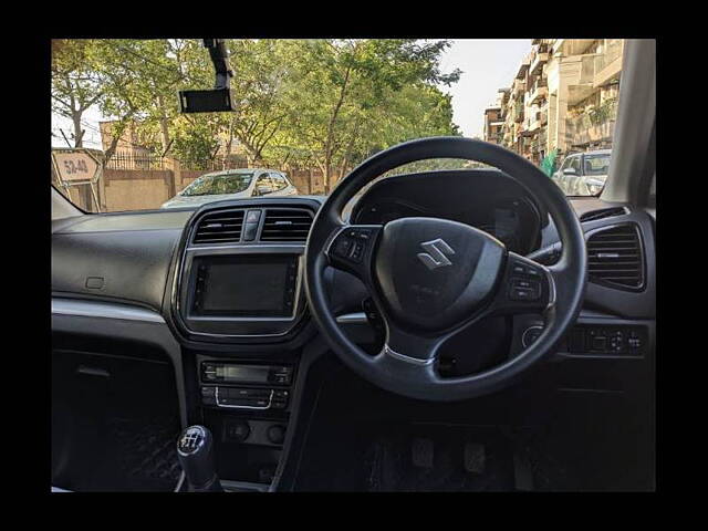 Used Maruti Suzuki Brezza ZXi in Delhi