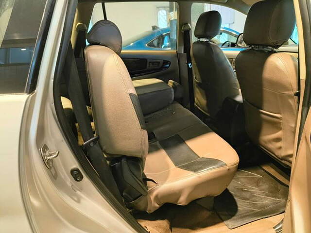 Used Toyota Innova [2015-2016] 2.5 G BS IV 8 STR in Kolkata