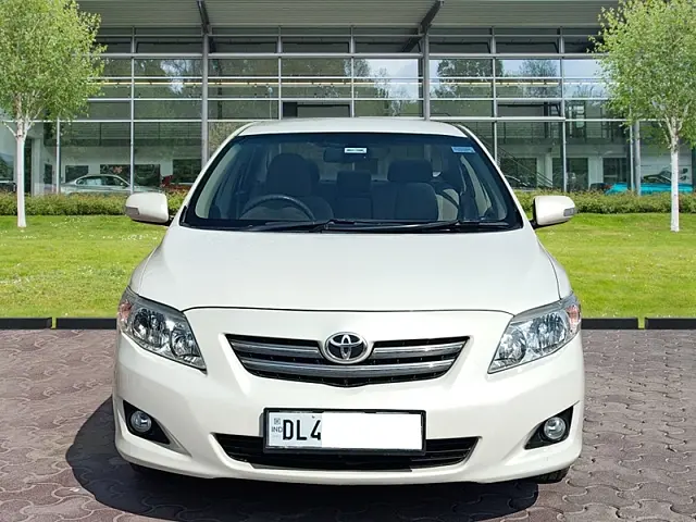Used 2011 Toyota Corolla Altis in Delhi
