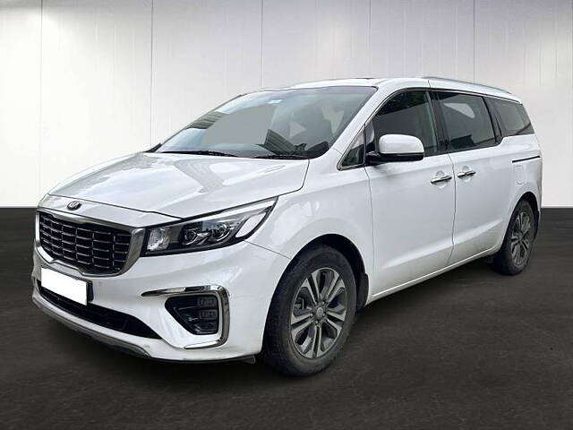 Used 2021 Kia Carnival in Bangalore