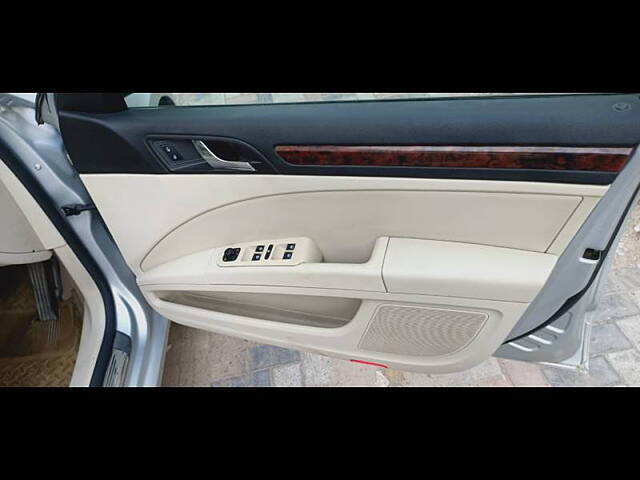 Used Skoda Superb [2009-2014] 2.0 TDI PD in Lucknow