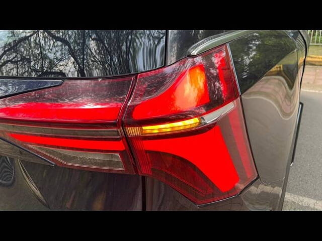 Used Mahindra XUV700 AX 7 Diesel  AT Luxury Pack 7 STR [2021] in Delhi