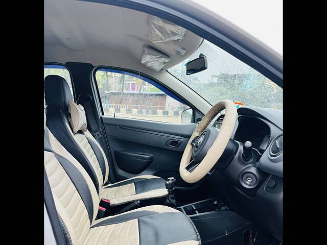 Used Renault Kwid [2015-2019] 1.0 RXT Opt [2016-2019] in Guwahati