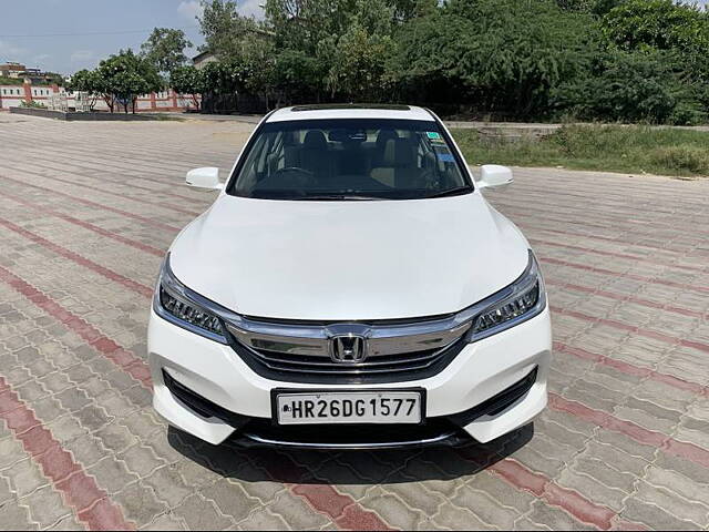 Used Honda Accord Hybrid in Delhi