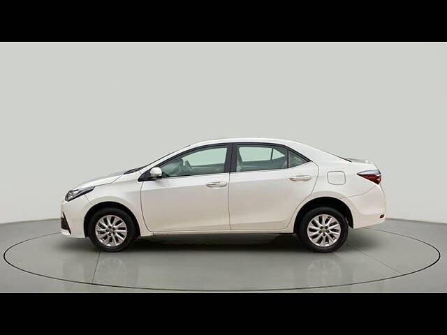 Used Toyota Corolla Altis G Petrol in Kolkata