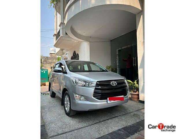 Used Toyota Innova Crysta [2016-2020] 2.4 G 7 STR [2016-2017] in Lucknow