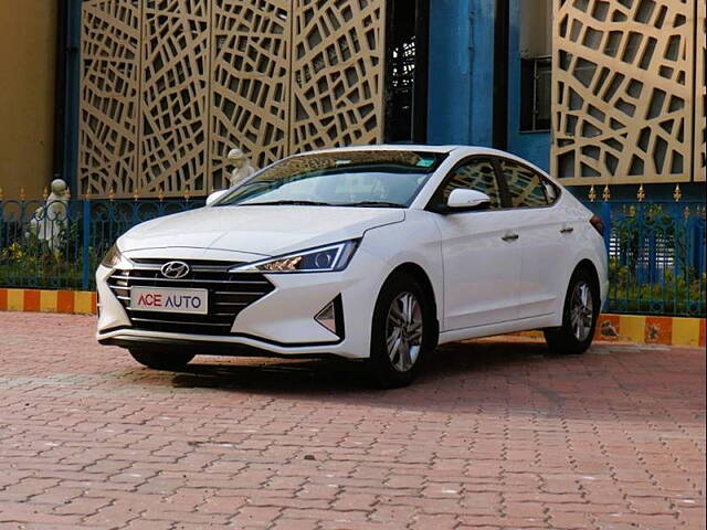 Used Hyundai Elantra SX 2.0 AT in Kolkata