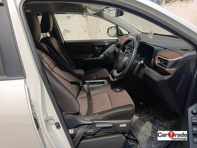 Used Toyota Innova Hycross VX Hybrid 8 STR in Delhi