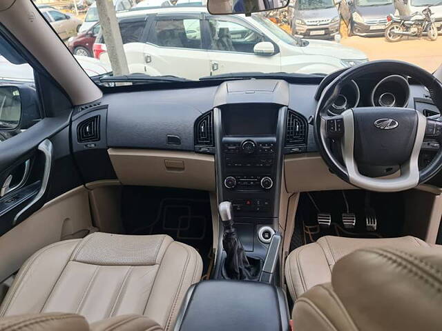 Used Mahindra XUV500 [2015-2018] W10 in Lucknow