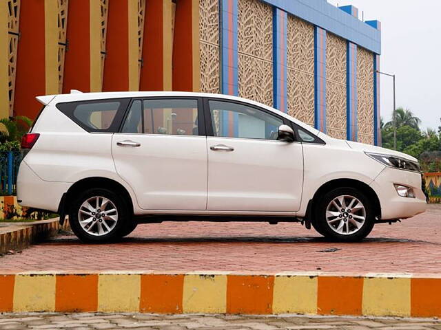 Used Toyota Innova Crysta [2016-2020] 2.4 V Diesel in Kolkata