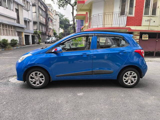 Used Hyundai Grand i10 Sportz (O) 1.2 Kappa VTVT [2017-2018] in Kolkata