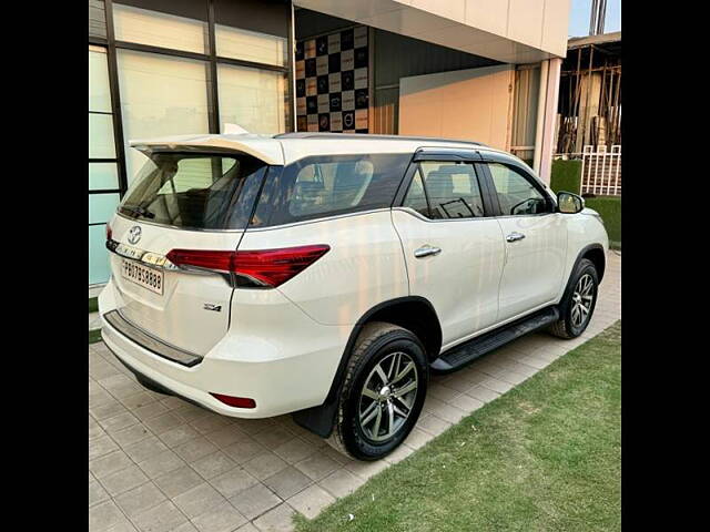 Used Toyota Fortuner [2016-2021] 2.8 4x4 AT in Chandigarh