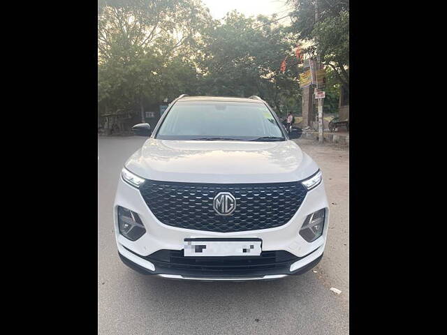 Used 2022 MG Hector Plus in Delhi