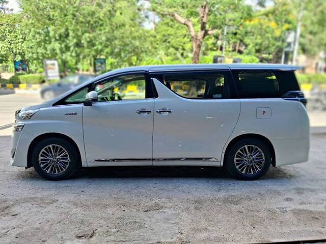 Used Toyota Vellfire [2020-2023] Hybrid in Hyderabad