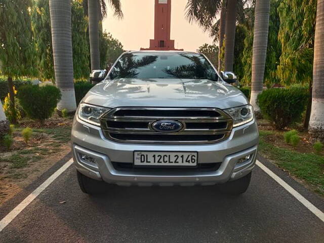 Used 2017 Ford Endeavour in Delhi