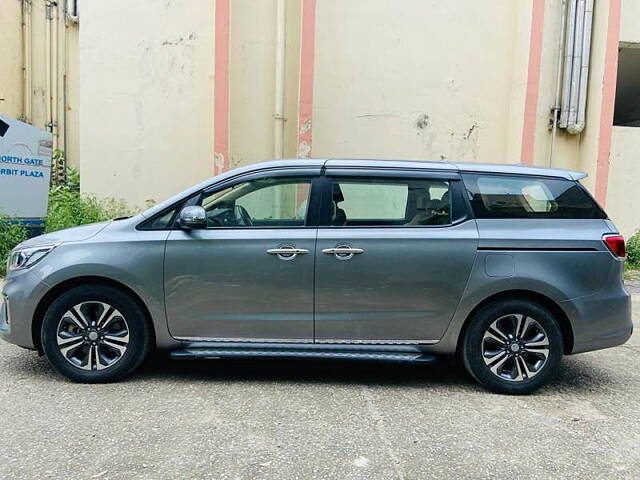 Used Kia Carnival [2020-2023] Premium 8 STR in Delhi