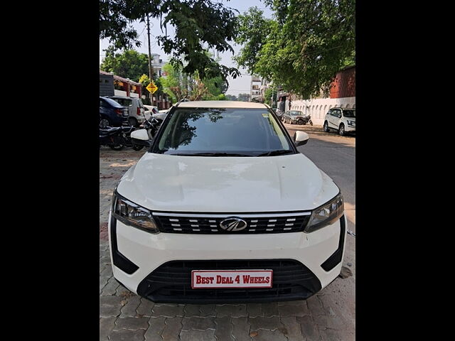 Used 2020 Mahindra XUV300 in Lucknow