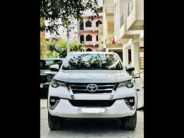 Used 2020 Toyota Fortuner in Lucknow
