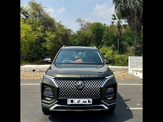 Used 2022 MG Hector Plus in Kalyan