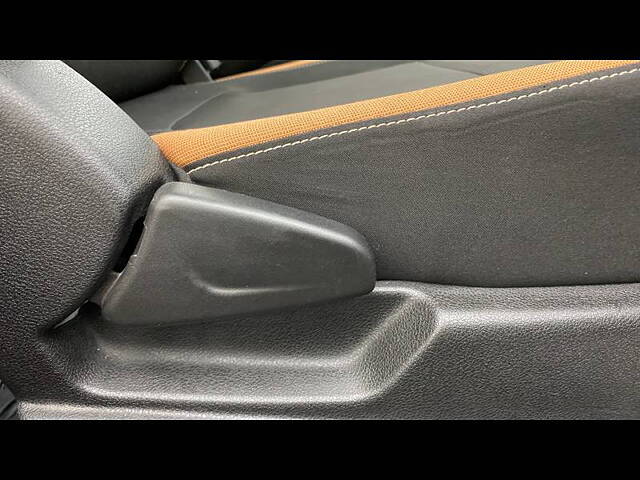 Used Renault Kwid [2015-2019] CLIMBER 1.0 AMT [2017-2019] in Hyderabad