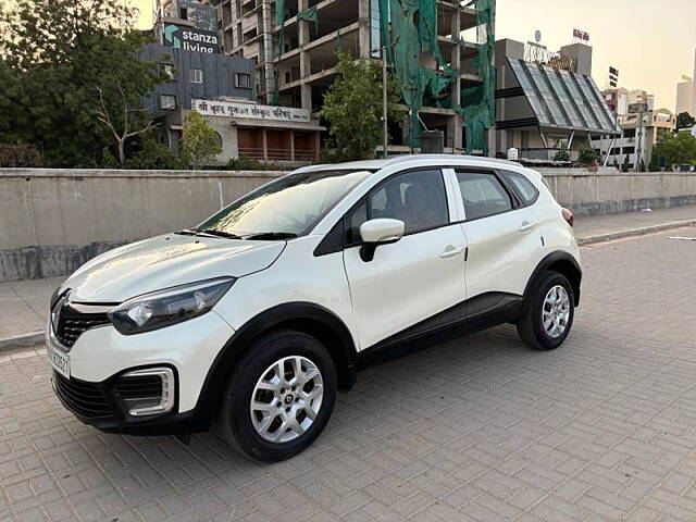 Used Renault Captur [2017-2019] RXE Petrol in Ahmedabad