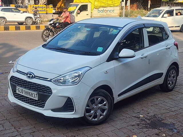 Used Hyundai Grand i10 [2013-2017] Magna 1.1 CRDi [2016-2017] in Ahmedabad